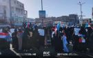 حرائر عدن ينددن بتدهور الخدمات الأساسية خلال وقفة احتجاجية