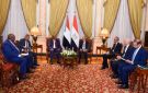 وزير الخارجية المصري يبحث مع نظيره السوداني سبل تعزيز العلاقات الثنائية