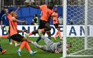منتخب هولندا يتقدم بهدفين على نظيره السويدي - ye