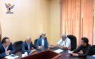 اجتماع بوزارة النقل والأشغال يناقش آلية تنفيذ عدد من مشاريع الطرق بمحافظة إب