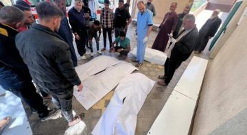 الدفاع المدني بغزة ينتشل 6 شهداء من تحت أنقاض عمارة الماسة في حي الصبرة الدفاع المدني بغزة ينتشل 6 شهداء من تحت أنقاض عمارة الماسة في حي الصبرة