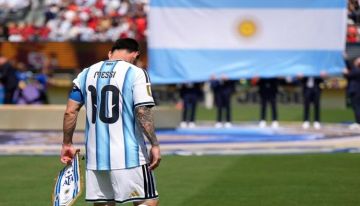فيفا يفتح تحقيقا مع لاعبي الأرجنتين بسبب أحداث شهدها مونديال 2026 فيفا يفتح تحقيقا مع لاعبي الأرجنتين بسبب أحداث شهدها مونديال 2026