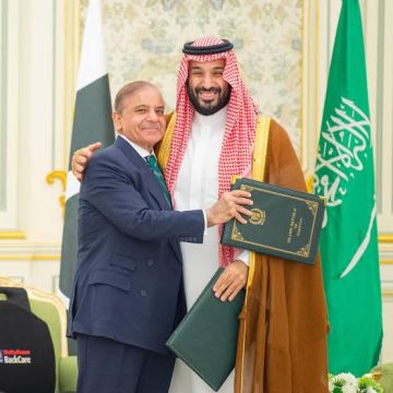 السعودية تنسف محاولات باكستانية لجرها لمستنقع اليمن وتعاود طرق البوابة العمانية السعودية تنسف محاولات باكستانية لجرها لمستنقع اليمن وتعاود طرق البوابة العمانية