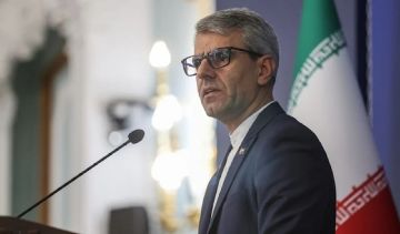 خارجية إيران تؤكد عدم اعترافها بقيود الطيران على اليمن وتدعو لعدم تكرار الهجمات على المنشئات المدنية خارجية إيران تؤكد عدم اعترافها بقيود الطيران على اليمن وتدعو لعدم تكرار الهجمات على المنشئات المدنية