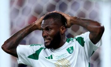 الأهلي السعودي بطل آسيا يعلن رحيل كيسي الأهلي السعودي بطل آسيا يعلن رحيل كيسي