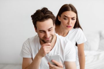 الغيرة من الماضي.. أسبابها وكيفية التعامل معها بتوازن