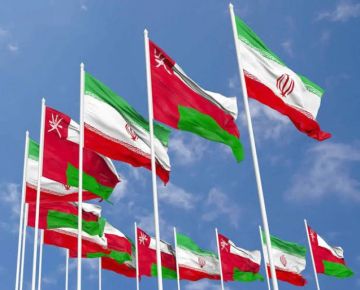 إيران تقترح مسارا جديدا لحركة السفن باتجاه عمان إيران تقترح مسارا جديدا لحركة السفن باتجاه عمان