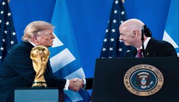 بلاتر يهاجم إنفانتينو بسبب مشروع  بيع  كأس العالم وعلاقته بترامب