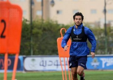 المصري يعلن رحيل أحمد أيمن منصور ويجدد لحسن علي