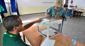 برلمانيات الجزائر.. هكذا يصوت الناخبون بنظام القائمة المفتوحة برلمانيات الجزائر.. هكذا يصوت الناخبون بنظام القائمة المفتوحة