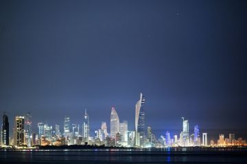 الضربات الإيرانية تجبر سكان الكويت على ترشيد الكهرباء في ذروة الصيف الضربات الإيرانية تجبر سكان الكويت على ترشيد الكهرباء في ذروة الصيف