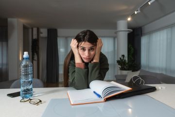 اكتشاف خلايا دماغية تفك شفرة التركيز البشري.. وتفتح آفاقا لعلاج (ADHD)