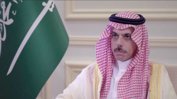 عربية وأقليمية:اتصالات سعودية مع قطر ومصر لبحث أمن الملاحة