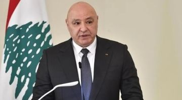 عون وماكرون يؤكدان ضرورة وضع حد لاعتداءات إسرائيل على جنوب لبنان عون وماكرون يؤكدان ضرورة وضع حد لاعتداءات إسرائيل على جنوب لبنان