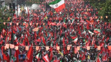 انطلاق موكب جنازة خامنئي في طهران انطلاق موكب جنازة خامنئي في طهران