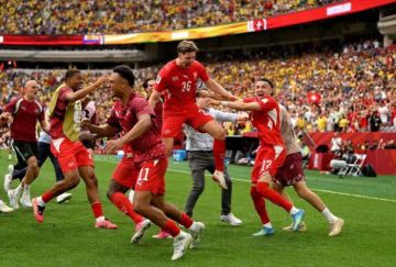 سويسرا تطيح بكولومبيا وتضرب موعدا مع الأرجنتين