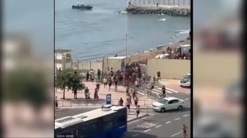 إسبانيا تنشر الجيش في سبتة بعد مقتل 9 مهاجرين.. تفاصيل الأزمة الإنسانية إسبانيا تنشر الجيش في سبتة بعد مقتل 9 مهاجرين.. تفاصيل الأزمة الإنسانية