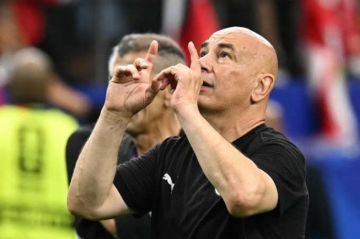 حسام حسن يهاجم فيفا: سأقاطع مباريات كأس العالم حسام حسن يهاجم فيفا: سأقاطع مباريات كأس العالم