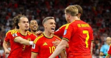 بلجيكا تتقدم على منتخب أمريكا في الشوط الأول بلجيكا تتقدم على منتخب أمريكا في الشوط الأول