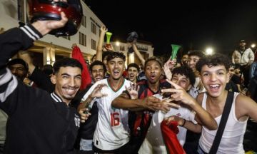 بعد مباراة مارثونية : فرحة عارمة في المغرب بعد إقصاء هولندا وبلوغ ثمن النهائي