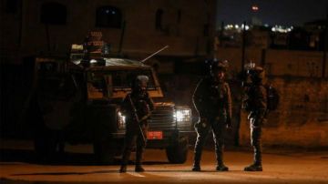 قوات الاحتلال تقتحم مجمع فلسطين الطبي وسط الضفة الغربية