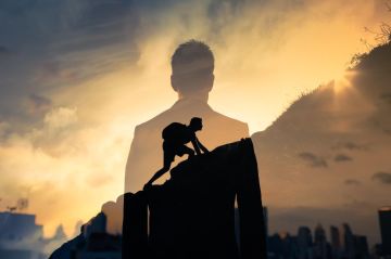 مغالطة الوصول.. عندما تسرق منك سعادتك بعد تحقيق أهدافك مغالطة الوصول.. عندما تسرق منك سعادتك بعد تحقيق أهدافك