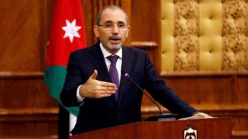 الأردن يستدعي القائم بأعمال السفارة الإيرانية في عمان الأردن يستدعي القائم بأعمال السفارة الإيرانية في عمان