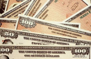 ارتفاع حيازة الإمارات من سندات الخزانة الأمريكية إلى 118.6 مليار دولار ارتفاع حيازة الإمارات من سندات الخزانة الأمريكية إلى 118.6 مليار دولار