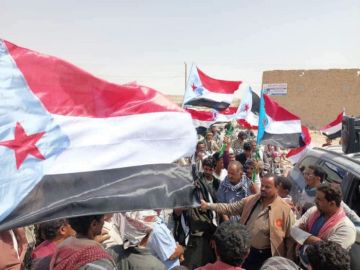 مسيرة في الضليعة تجدد التفويض الشعبي للرئيس الزبيدي مسيرة في الضليعة تجدد التفويض الشعبي للرئيس الزبيدي