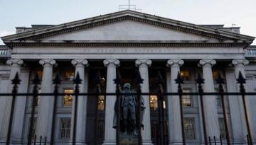 واشنطن تفرض عقوبات على شركات مرتبطة بـماهان إيرالإيرانية واشنطن تفرض عقوبات على شركات مرتبطة بـماهان إيرالإيرانية