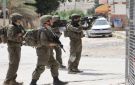 العدو الإسرائيلي يعتقل مقدسيا من العيزرية شرق القدس المحتلة ويقتحم بلدة بيت سوريك