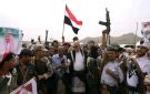 شمسان يستعرض عسكريا لطارق على تخوم تعز عقب هجوم الإصلاح - ye