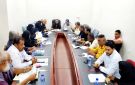 تنفيذي مديرية التواهي يناقش تقارير الصحة والأشغال والصرف الصحي ويؤكد تعزيز مستوى الخدمات للمواطنين - ye