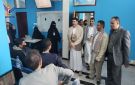 وزير التربية ومحافظ حجة يطلعان على سير التعليم في كلية المنار الجامعية - ye