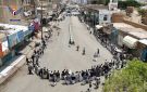 وقفات شعبية بصعدة تبارك حظر الملاحة البحرية على العدو السعودي