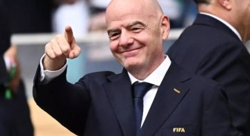 الاتحاد النرويجي لكرة القدم يطالب إنفانتينو بالاستقالة وسط تصاعد الانتقادات الاتحاد النرويجي لكرة القدم يطالب إنفانتينو بالاستقالة وسط تصاعد الانتقادات