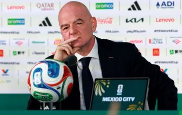 اتحادات أوروبا وآسيا والكونكاكاف تهاجم رئيس الفيفا بسبب مقترح بيع حصة كأس العالم