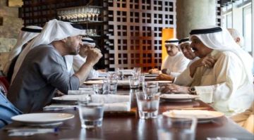 رئيس الإمارات وملك البحرين يبحثان التطورات الإقليمية رئيس الإمارات وملك البحرين يبحثان التطورات الإقليمية