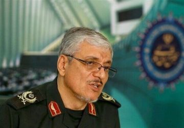 متحدث الدفاع الإيرانية: قواتنا تحضر المفاجآت لساحة المعركة والعدو ينسخ بعض منتجاتنا الدفاعية متحدث الدفاع الإيرانية: قواتنا تحضر المفاجآت لساحة المعركة والعدو ينسخ بعض منتجاتنا الدفاعية