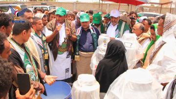 تزامنا مع المولد النبوي.. أكثر من ملياري ريال لمشاريع الإحسان والتمكين والصحة والزراعة بالحديدة تزامنا مع المولد النبوي.. أكثر من ملياري ريال لمشاريع الإحسان والتمكين والصحة والزراعة بالحديدة