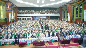 انعقاد المؤتمر السنوي للعلماء بعنوان علماء اليمن في مواجهة العدوان والحصار انعقاد المؤتمر السنوي للعلماء بعنوان علماء اليمن في مواجهة العدوان والحصار