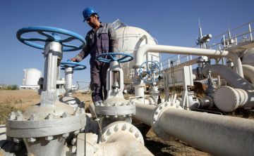 العراق وتركيا يمددان اتفاق خط أنابيب النفط لمدة عام العراق وتركيا يمددان اتفاق خط أنابيب النفط لمدة عام