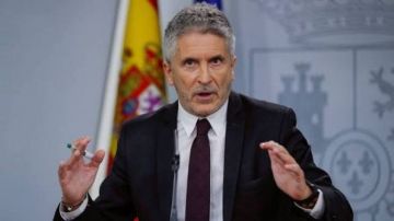 وزير الداخلية الإسباني: العنف ليس حلا لأزمة سبتة وزير الداخلية الإسباني: العنف ليس حلا لأزمة سبتة
