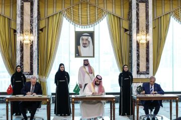 هآرتس: دعوة انضمام طهران لـ حلف مكة.. حقيقة أم تضليل؟ هآرتس: دعوة انضمام طهران لـ حلف مكة.. حقيقة أم تضليل؟
