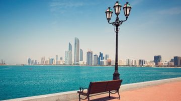 أبوظبي.. تجارب عائلية تصنع الذاكرة أبوظبي.. تجارب عائلية تصنع الذاكرة