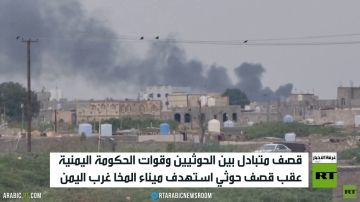 قوات الحكومة اليمنية تقصف مواقع للحوثيين قوات الحكومة اليمنية تقصف مواقع للحوثيين