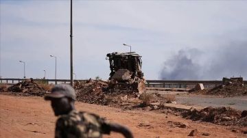 السودان.. 200 عنصر ينشقون عن الدعم السريع وينضمون للجيش السودان.. 200 عنصر ينشقون عن الدعم السريع وينضمون للجيش