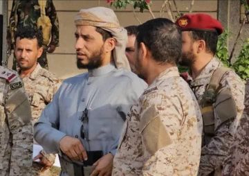 تعيين أبرز خصوم الإصلاح قائدا لقواته بمأرب تعيين أبرز خصوم الإصلاح قائدا لقواته بمأرب