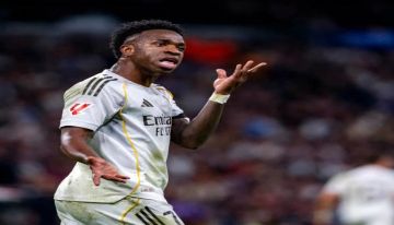 وجها لوجه.. فينيسيوس يبلغ مورينيو بموقفه من ترك ريال مدريد