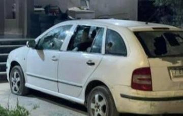 مستوطنون صهاينة يرشقون مركبات الفلسطينيين بالحجارة جنوب طولكرم مستوطنون صهاينة يرشقون مركبات الفلسطينيين بالحجارة جنوب طولكرم